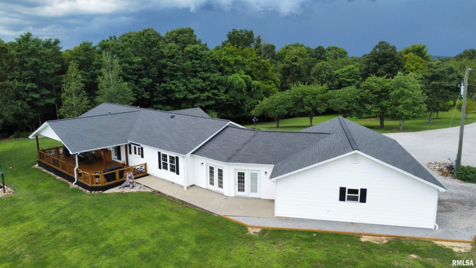 20 Xanders Lane, Golconda, Illinois 62938, 2 Bedrooms Bedrooms, 0 ,2 BathroomsBathrooms,Residential,For Sale,Xanders,0,RMAEB454285