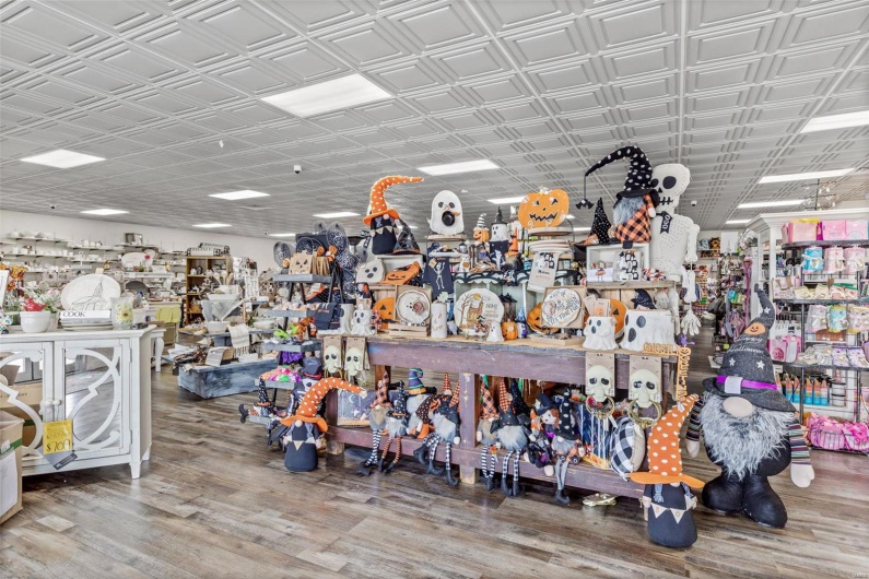650 Walton Drive, Farmington, Missouri 63640, ,Commercial Sale,For Sale,Walton,MAR24044047