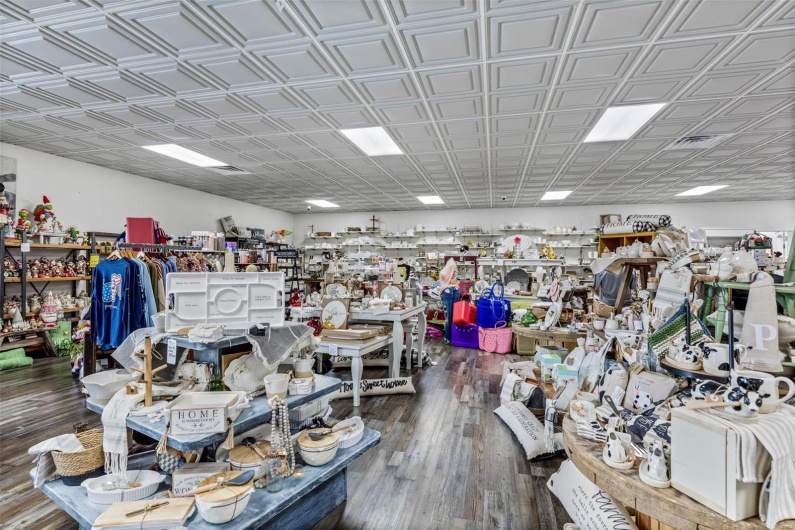 650 Walton Drive, Farmington, Missouri 63640, ,Commercial Sale,For Sale,Walton,MAR24044047