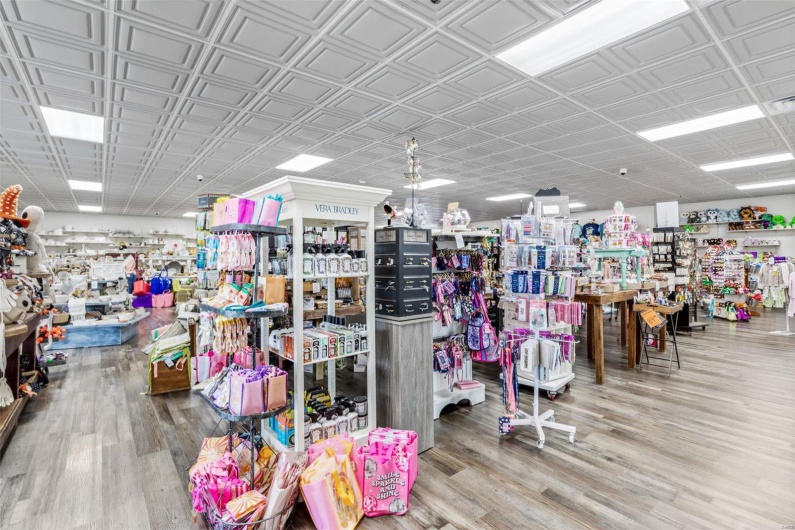 650 Walton Drive, Farmington, Missouri 63640, ,Commercial Sale,For Sale,Walton,MAR24044047