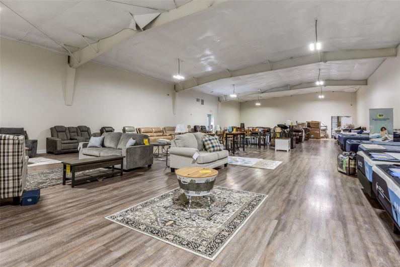650 Walton Drive, Farmington, Missouri 63640, ,Commercial Sale,For Sale,Walton,MAR24044047