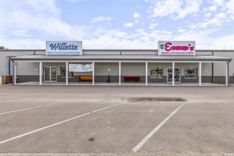 650 Walton Drive, Farmington, Missouri 63640, ,Commercial Sale,For Sale,Walton,MAR24044047