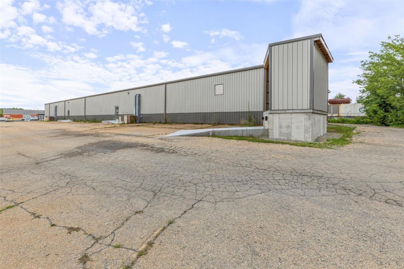 650 Walton Drive, Farmington, Missouri 63640, ,Commercial Sale,For Sale,Walton,MAR24044047