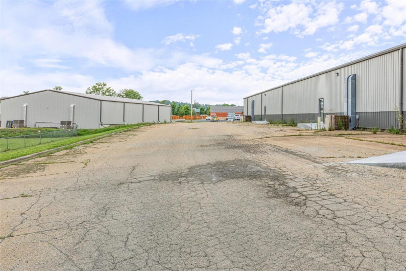 650 Walton Drive, Farmington, Missouri 63640, ,Commercial Sale,For Sale,Walton,MAR24044047
