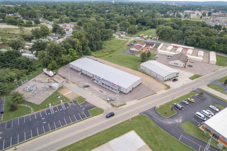 650 Walton Drive, Farmington, Missouri 63640, ,Commercial Sale,For Sale,Walton,MAR24044047