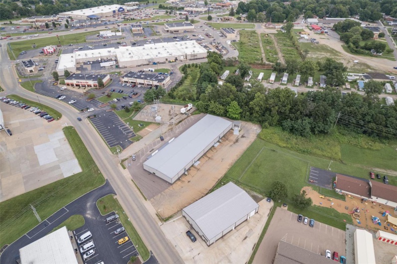 650 Walton Drive, Farmington, Missouri 63640, ,Commercial Sale,For Sale,Walton,MAR24044047