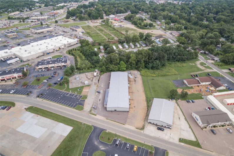 650 Walton Drive, Farmington, Missouri 63640, ,Commercial Sale,For Sale,Walton,MAR24044047
