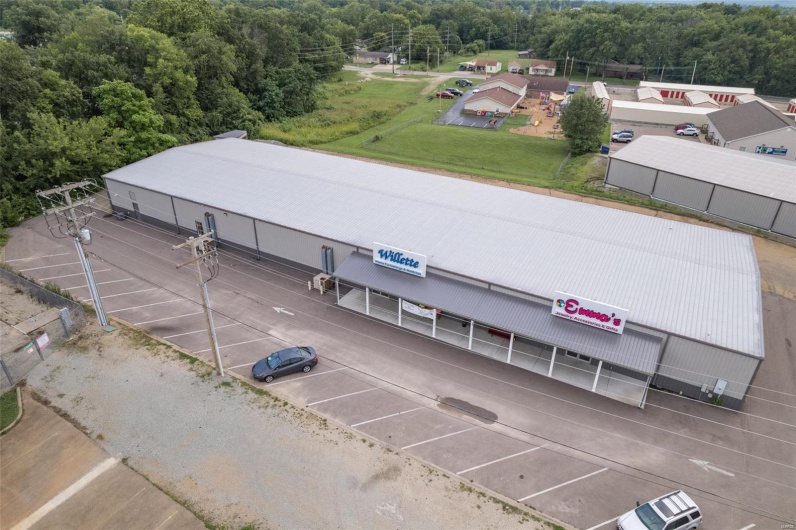 650 Walton Drive, Farmington, Missouri 63640, ,Commercial Sale,For Sale,Walton,MAR24044047