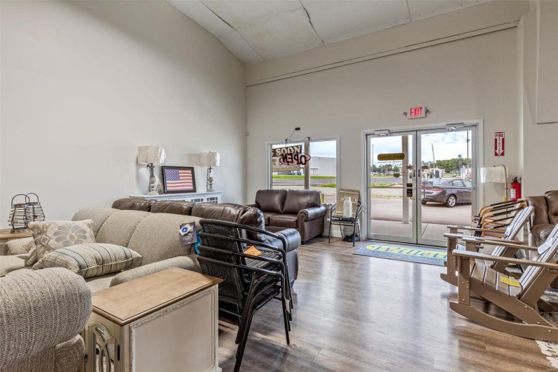 650 Walton Drive, Farmington, Missouri 63640, ,Commercial Sale,For Sale,Walton,MAR24044047