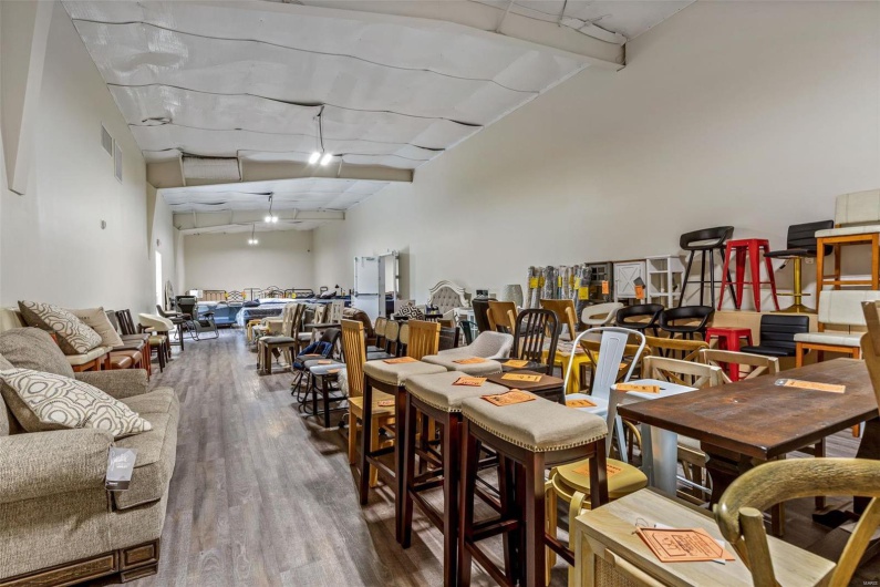 650 Walton Drive, Farmington, Missouri 63640, ,Commercial Sale,For Sale,Walton,MAR24044047