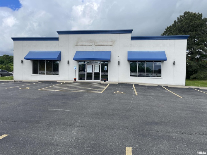 60 NIEMANN Lane, Murphysboro, Illinois 62966, 0 , 0 ,0,Commercial Sale,For Sale,NIEMANN,0,RMAEB454524
