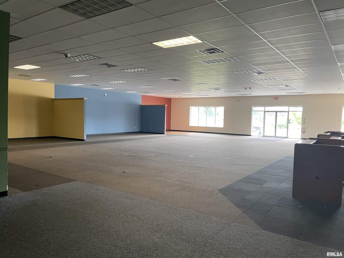 60 NIEMANN Lane, Murphysboro, Illinois 62966, 0 , 0 ,0,Commercial Sale,For Sale,NIEMANN,0,RMAEB454524