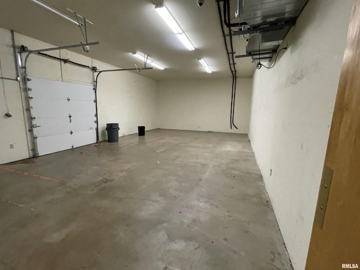 60 NIEMANN Lane, Murphysboro, Illinois 62966, 0 , 0 ,0,Commercial Sale,For Sale,NIEMANN,0,RMAEB454524