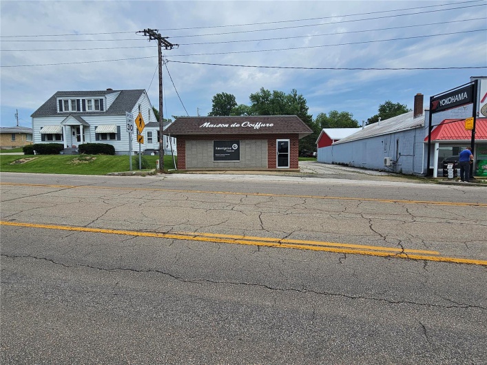 504 4th Street, Ste Genevieve, Missouri 63670, ,Commercial Sale,For Sale,4th,MAR24031650