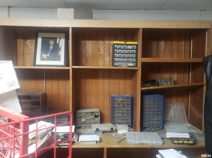 1215 US Hwy 45 N Highway, Eldorado, Illinois 62930, 0 , 0 ,0,Commercial Sale,For Sale,US Hwy 45 N,0,RMAEB454540