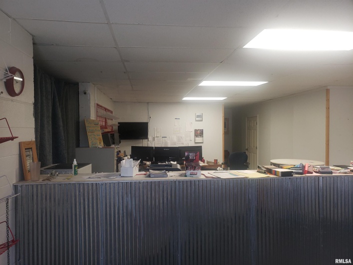 1215 US Hwy 45 N Highway, Eldorado, Illinois 62930, 0 , 0 ,0,Commercial Sale,For Sale,US Hwy 45 N,0,RMAEB454540