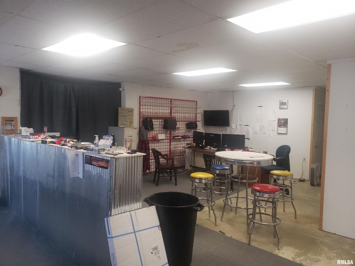1215 US Hwy 45 N Highway, Eldorado, Illinois 62930, 0 , 0 ,0,Commercial Sale,For Sale,US Hwy 45 N,0,RMAEB454540