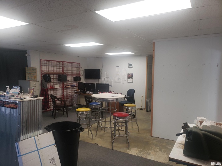 1215 US Hwy 45 N Highway, Eldorado, Illinois 62930, 0 , 0 ,0,Commercial Sale,For Sale,US Hwy 45 N,0,RMAEB454540