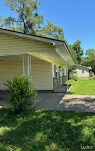 507 Railroad, Matthews, Missouri 63867, 2 Bedrooms Bedrooms, 7 Rooms Rooms,1 BathroomBathrooms,Residential,For Sale,Railroad,MAR24038942