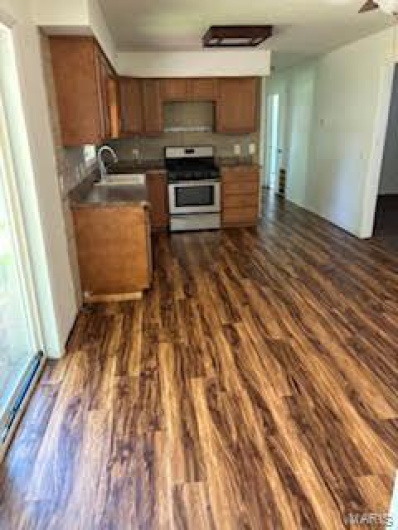507 Railroad, Matthews, Missouri 63867, 2 Bedrooms Bedrooms, 7 Rooms Rooms,1 BathroomBathrooms,Residential,For Sale,Railroad,MAR24038942
