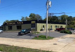 924 Ida, Poplar Bluff, Missouri 63901, ,Commercial Lease,For Sale,Ida,MAR24003510