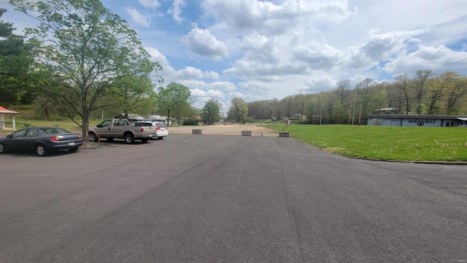 1307 Hwy 21, Ironton, Missouri 63650, ,Commercial Sale,For Sale,Hwy 21,MAR24020750