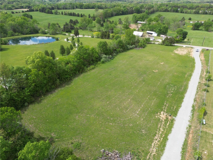 Bird's eye view featuring a rural view and a water view