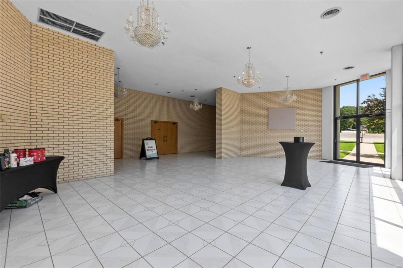 720 Bertling Street, Cape Girardeau, Missouri 63701, ,Commercial Sale,For Sale,Bertling,MAR24047921