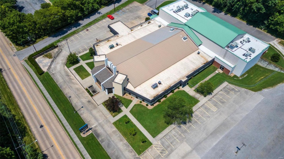 720 Bertling Street, Cape Girardeau, Missouri 63701, ,Commercial Sale,For Sale,Bertling,MAR24047921