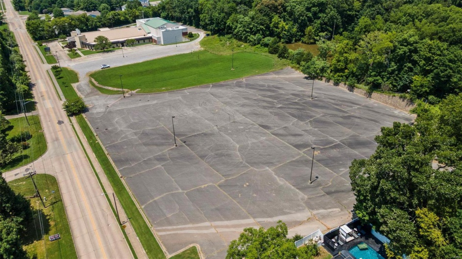 720 Bertling Street, Cape Girardeau, Missouri 63701, ,Commercial Sale,For Sale,Bertling,MAR24047921