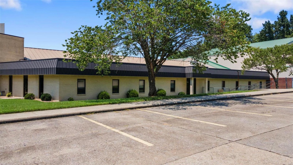 720 Bertling Street, Cape Girardeau, Missouri 63701, ,Commercial Sale,For Sale,Bertling,MAR24047921