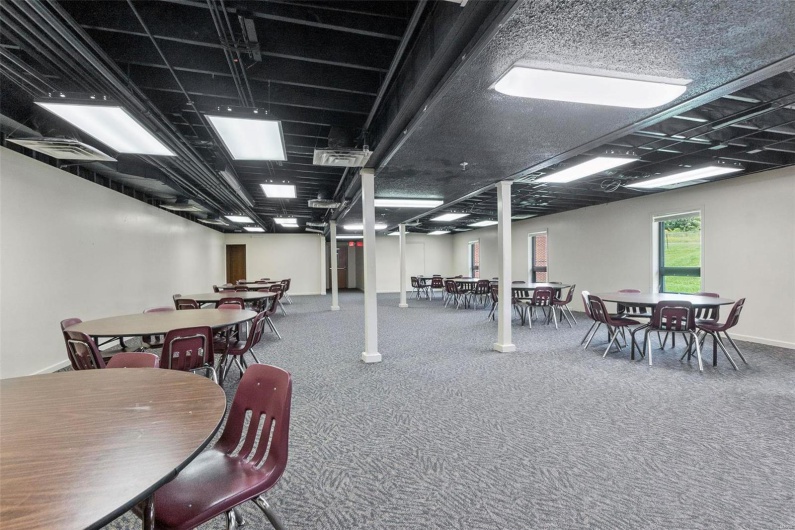 720 Bertling Street, Cape Girardeau, Missouri 63701, ,Commercial Sale,For Sale,Bertling,MAR24047921