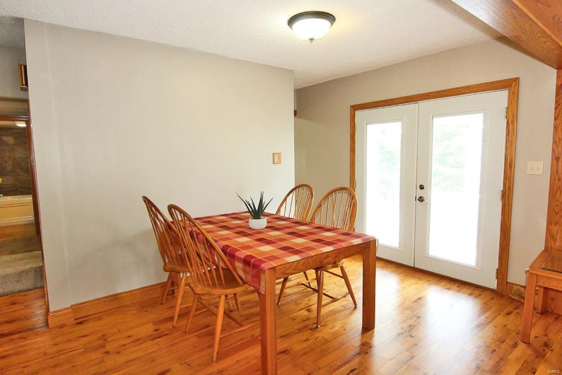 2110 Bainbridge Road, Jackson, Missouri 63755, 4 Bedrooms Bedrooms, 10 Rooms Rooms,3 BathroomsBathrooms,Residential,For Sale,Bainbridge,MAR24046732