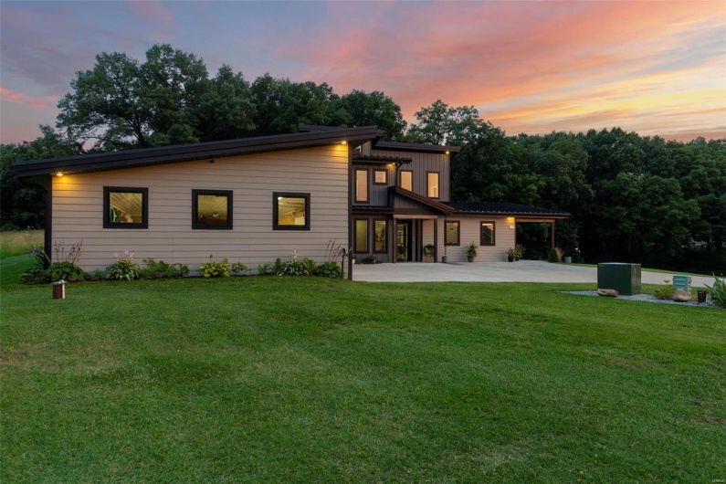 173 Tate Ridge, Cape Girardeau, Missouri 63701, 4 Bedrooms Bedrooms, 6 Rooms Rooms,4 BathroomsBathrooms,Residential,For Sale,Tate Ridge,MAR24048465