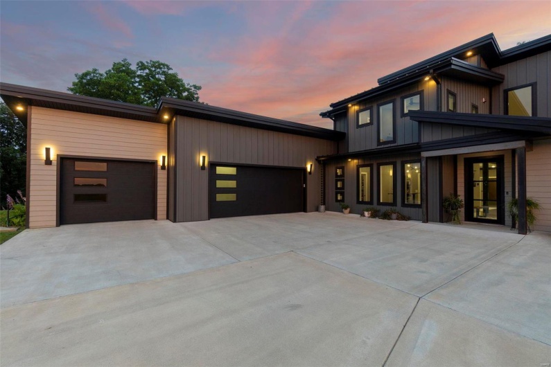 173 Tate Ridge, Cape Girardeau, Missouri 63701, 4 Bedrooms Bedrooms, 6 Rooms Rooms,4 BathroomsBathrooms,Residential,For Sale,Tate Ridge,MAR24048465