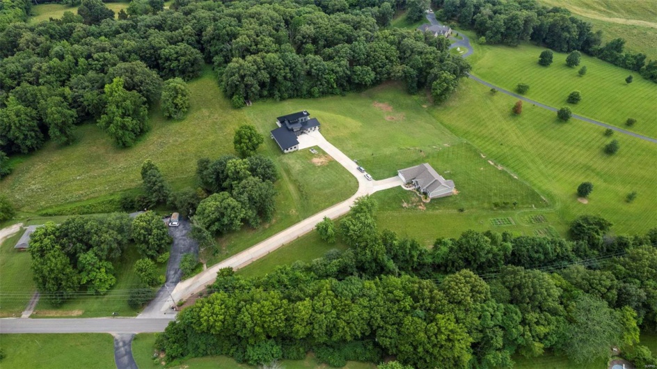 173 Tate Ridge, Cape Girardeau, Missouri 63701, 4 Bedrooms Bedrooms, 6 Rooms Rooms,4 BathroomsBathrooms,Residential,For Sale,Tate Ridge,MAR24048465