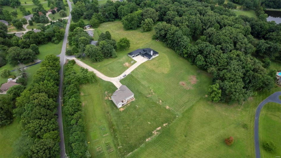 173 Tate Ridge, Cape Girardeau, Missouri 63701, 4 Bedrooms Bedrooms, 6 Rooms Rooms,4 BathroomsBathrooms,Residential,For Sale,Tate Ridge,MAR24048465