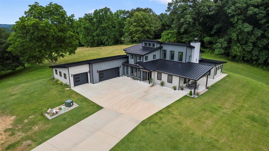 173 Tate Ridge, Cape Girardeau, Missouri 63701, 4 Bedrooms Bedrooms, 6 Rooms Rooms,4 BathroomsBathrooms,Residential,For Sale,Tate Ridge,MAR24048465