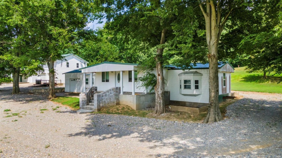 10912 State Highway 77, Chaffee, Missouri 63740, 5 Bedrooms Bedrooms, 6 Rooms Rooms,3 BathroomsBathrooms,Residential,For Sale,State Highway 77,MAR24048731