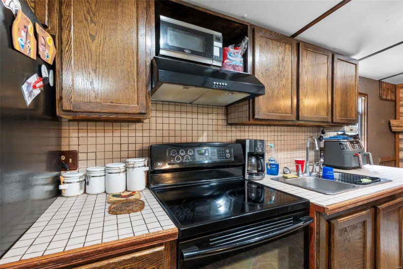 10912 State Highway 77, Chaffee, Missouri 63740, 5 Bedrooms Bedrooms, 6 Rooms Rooms,3 BathroomsBathrooms,Residential,For Sale,State Highway 77,MAR24048731