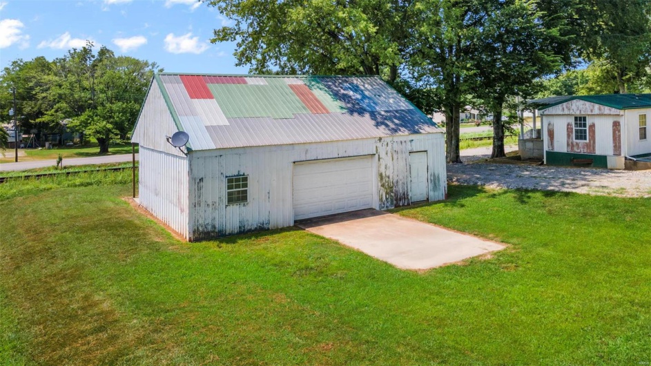 10912 State Highway 77, Chaffee, Missouri 63740, 5 Bedrooms Bedrooms, 6 Rooms Rooms,3 BathroomsBathrooms,Residential,For Sale,State Highway 77,MAR24048731