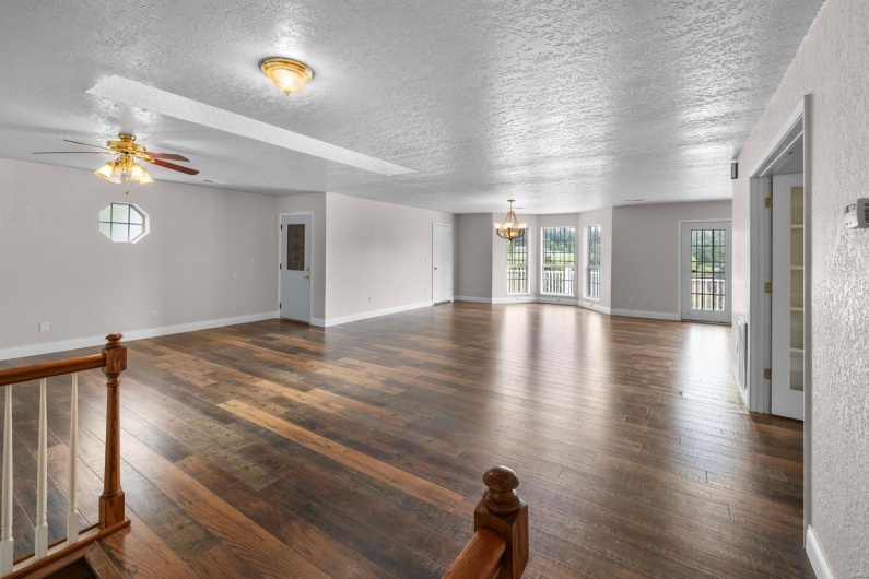 547 County Road 448, Poplar Bluff, Missouri 63901, 5 Bedrooms Bedrooms, 10 Rooms Rooms,4 BathroomsBathrooms,Residential,For Sale,County Road 448,MAR24043174