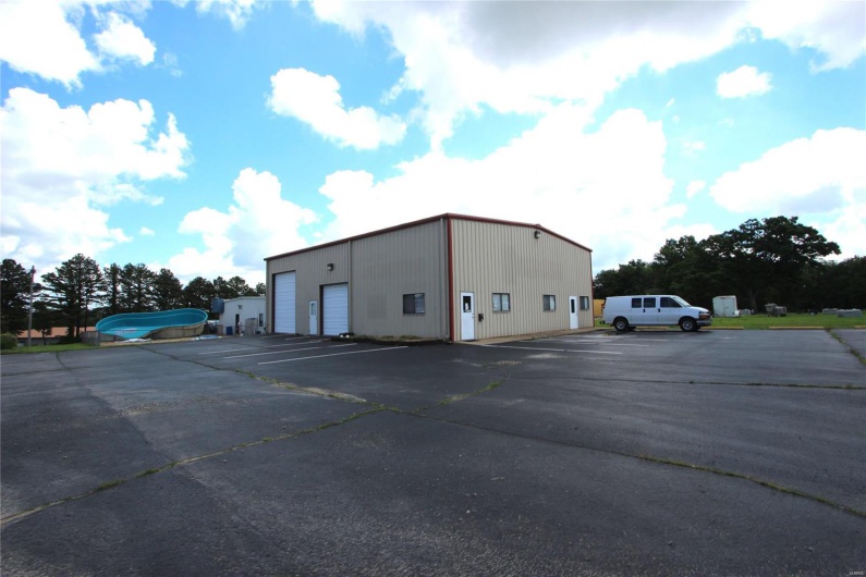 231 Wappapelo Lane, Park Hills, Missouri 63601, ,Commercial Sale,For Sale,Wappapelo,MAR24031812