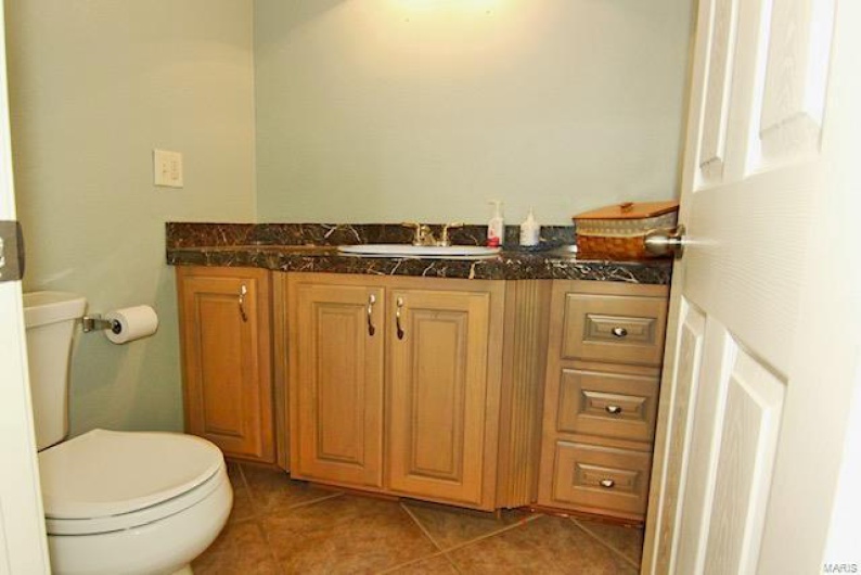 2062 Concord Place, Cape Girardeau, Missouri 63701, 4 Bedrooms Bedrooms, 9 Rooms Rooms,4 BathroomsBathrooms,Residential,For Sale,Concord,MAR24023382