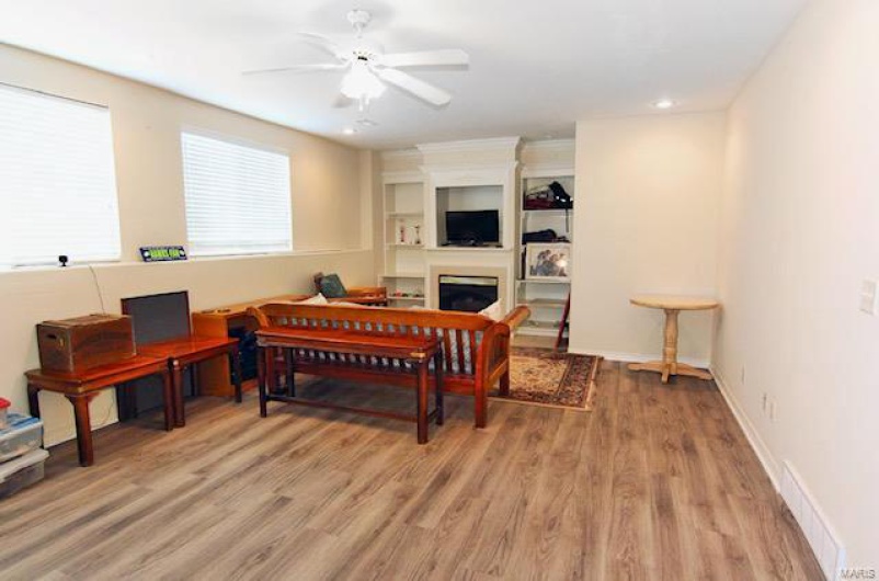 2062 Concord Place, Cape Girardeau, Missouri 63701, 4 Bedrooms Bedrooms, 9 Rooms Rooms,4 BathroomsBathrooms,Residential,For Sale,Concord,MAR24023382