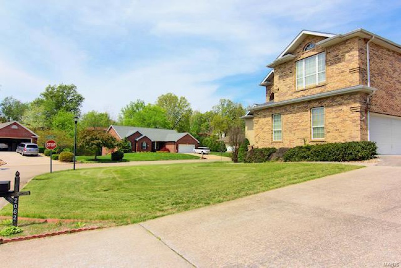 2062 Concord Place, Cape Girardeau, Missouri 63701, 4 Bedrooms Bedrooms, 9 Rooms Rooms,4 BathroomsBathrooms,Residential,For Sale,Concord,MAR24023382