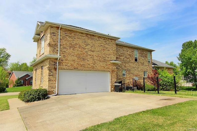 2062 Concord Place, Cape Girardeau, Missouri 63701, 4 Bedrooms Bedrooms, 9 Rooms Rooms,4 BathroomsBathrooms,Residential,For Sale,Concord,MAR24023382