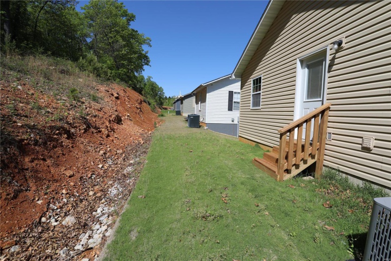 112 Mayson Lane, Poplar Bluff, Missouri 63901, 3 Bedrooms Bedrooms, 7 Rooms Rooms,2 BathroomsBathrooms,Residential,For Sale,Mayson,MAR24025252