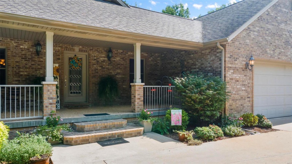 304 Timberlake Lane, Cape Girardeau, Missouri 63701, 5 Bedrooms Bedrooms, 13 Rooms Rooms,3 BathroomsBathrooms,Residential,For Sale,Timberlake,MAR24049670