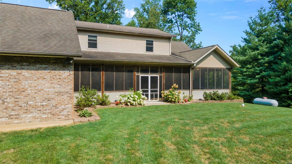 304 Timberlake Lane, Cape Girardeau, Missouri 63701, 5 Bedrooms Bedrooms, 13 Rooms Rooms,3 BathroomsBathrooms,Residential,For Sale,Timberlake,MAR24049670